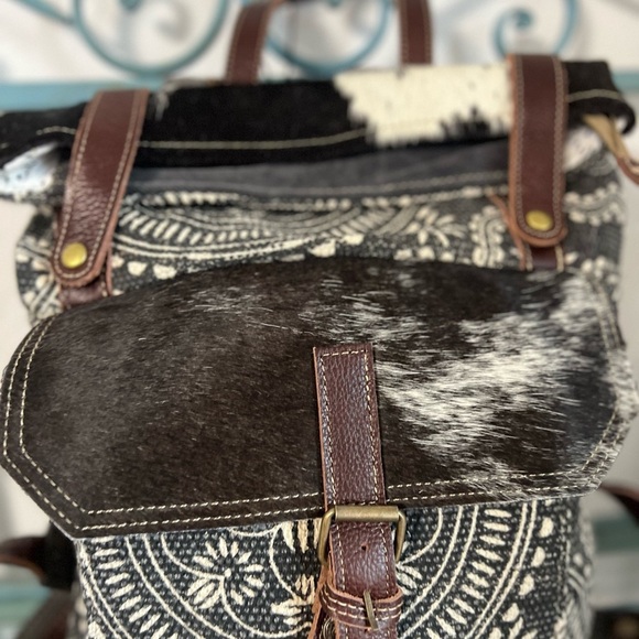 🎒📚🎓Tribal Rug Canvas Leather cowhide Backpack Myra Laptop Work School Backpack - Picture 6 of 8